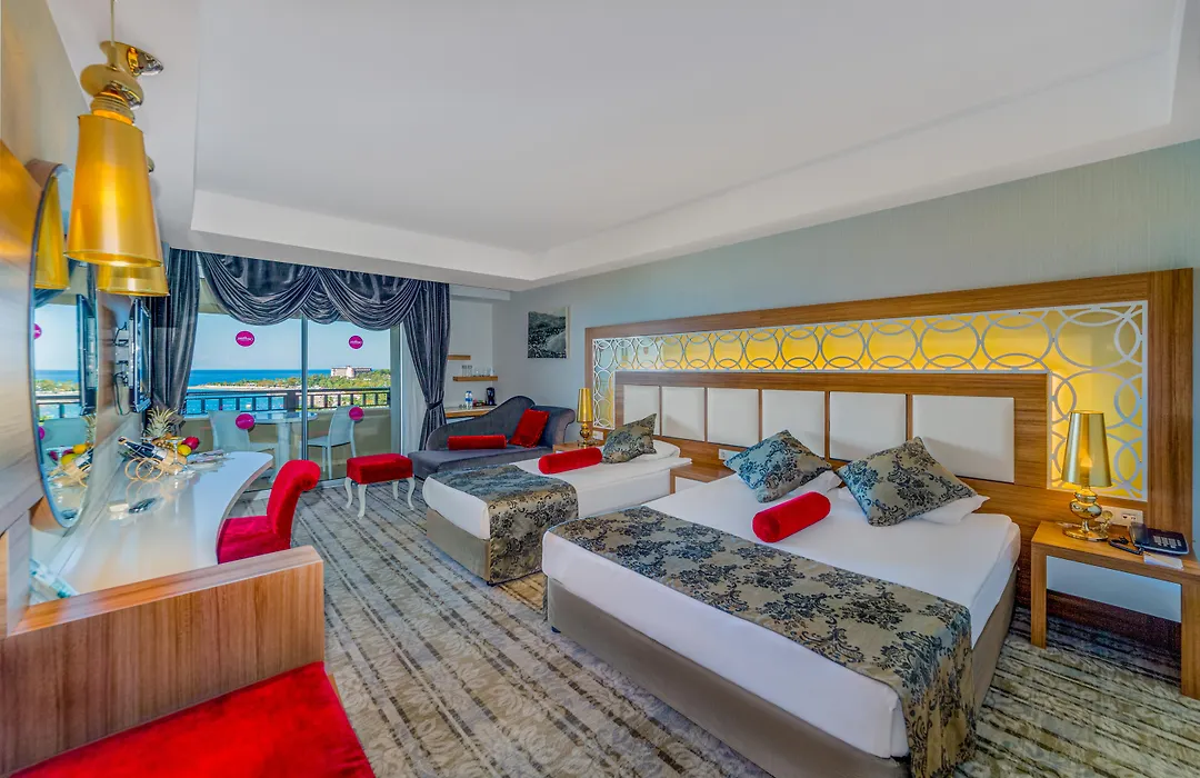 Justiniano Deluxe Resort-1