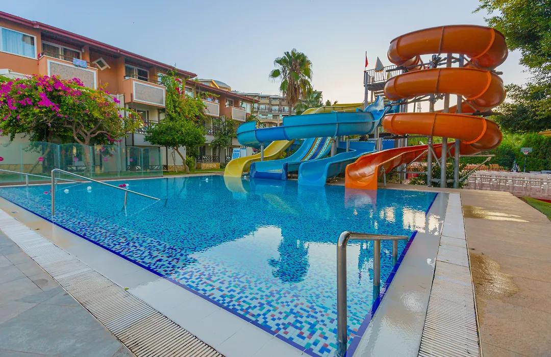 Justiniano Deluxe Resort-1