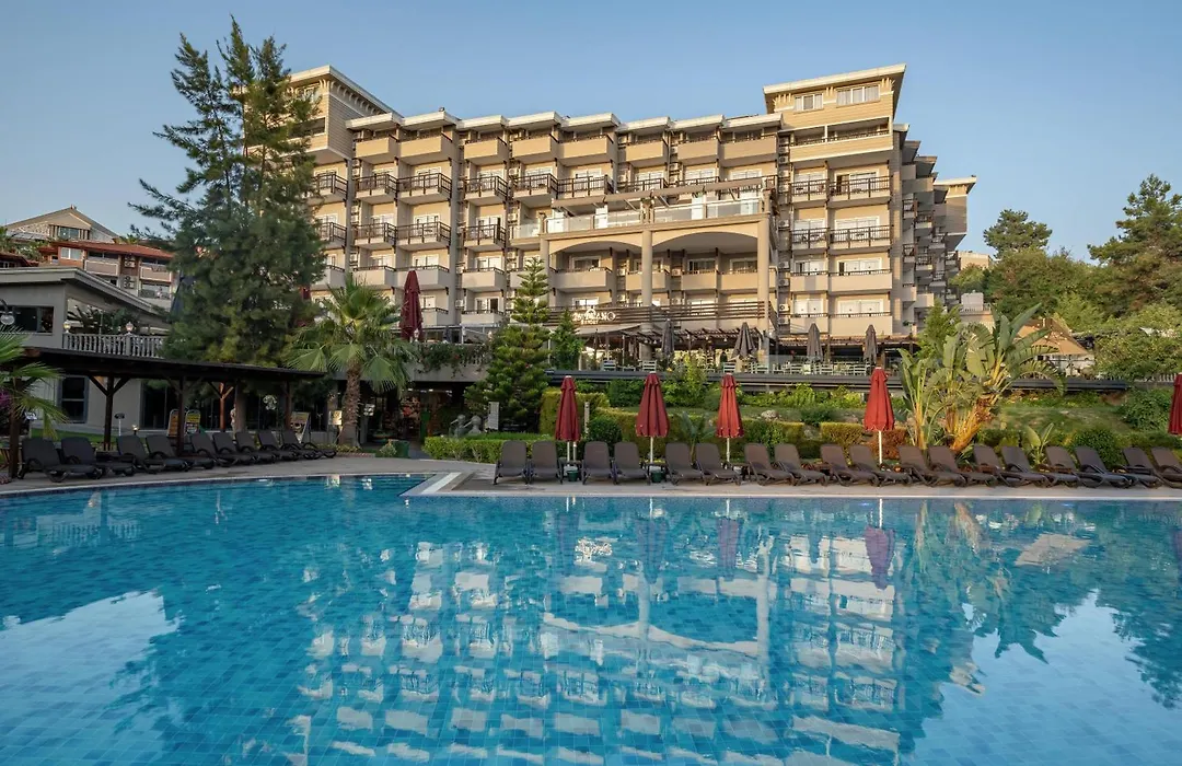Justiniano Deluxe Resort-1