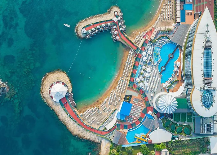 Granada LuxuryResort Hotel